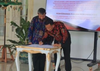 Penadatanganan MoU oleh Pemkab Ponorogo dengan Kanwil DJPb Jatim guna Perkuat Kebijakan Pengelolaan Kuangan Publik