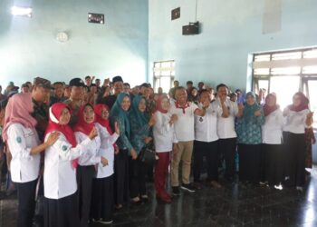 TP PKK Ponorogo Sambangi Desa Bondrang Salurkan Bansos 50 Paket Sembako