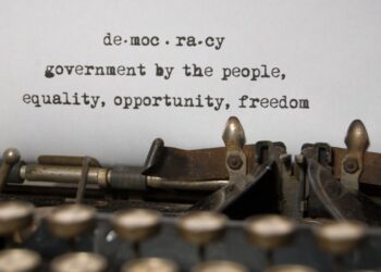 Melawan Terorisme dengan Demokrasi, Mungkinkah?