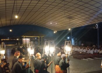 Mengenal Kirab Tumpeng Sewu Malem Selikuran, Tradisi Unik Malam Ke-21 Ramadhan di Keraton Surakarta