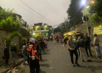 Akibat Rem Blong, Truk Sapi Tewaskan 3 Orang di Kota Batu