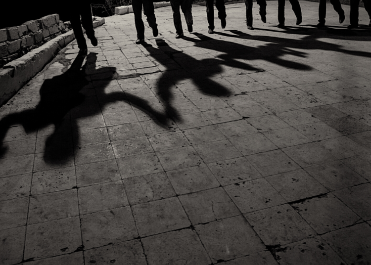 Dance of Shadows: Melankoli Politik di Negeri Nodamu