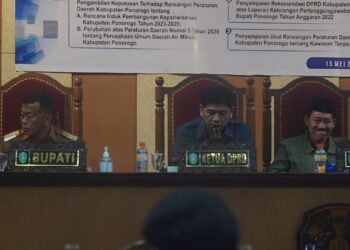 Disoroti di Rapat Paripurna DPRD Ponorogo, Sugiri Sancoko: Masalah Sampah TPA Mrican Tanggung Jawab Bersama