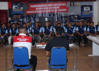 33 Napi Lapas Kelas I Madiun Ikuti Sidang TPP dengan Partisipasi Keluarga Melalui Daring