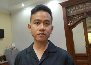 Wes Ora Kuat, Permintaan Maaf Gibran Karena BST Tak Lagi Gratis Untuk Pelajar & Lansia