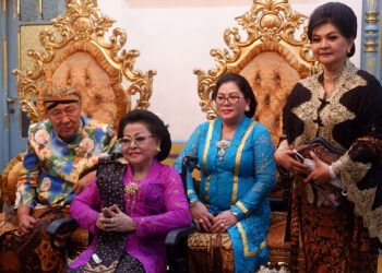 Kraton Surakarta Gelar Perayaan Ulang Tahun Raja Pakoe Boewono XIII dan GKR Pakoe Boewono, Dihadiri Waldjinah