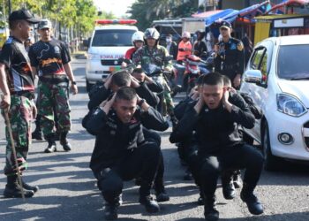 Wujud Sinergitas, 14 Pegawai Rutan Kelas II-B Ponorogo Lakukan Tradisi Pembaretan di Kodim