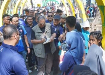 Ribuan Peserta Ambil Bagian dalam Acara Pacitan Menggambar 2 Bersama SBY