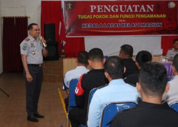 Perkuat Anggota Regu Pengamanan: Kalapas I Madiun Berikan Penguatan Tusi