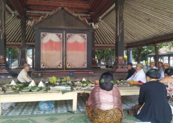 Jelang Grebeg Besar, Kraton Surakarta Gelar Jamasan Pusaka Nyai Setomi