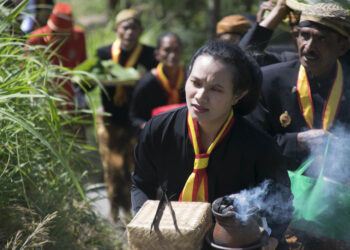 Ritual Kiblat Sekawan Kraton Surakarta Hadiningrat di Gunung Merapi