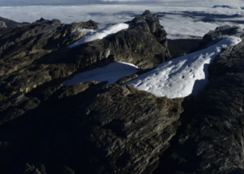 Perubahan Iklim Global Ancam Kepunahan Salju Abadi di Puncak Jaya, Papua