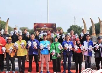 Kirab Pemilu 2024: KPU Sragen Terima Estafet dari KPU Ngawi