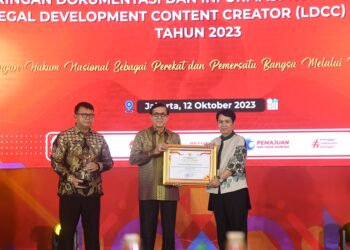 57 Anggota JDIHN Terbaik Tahun 2023 Terima Penghargaan dari Menkumham