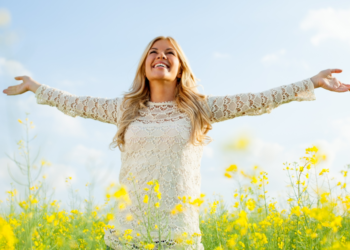 Cantik Apa Adanya: Membebaskan Diri dari Standar Kecantikan