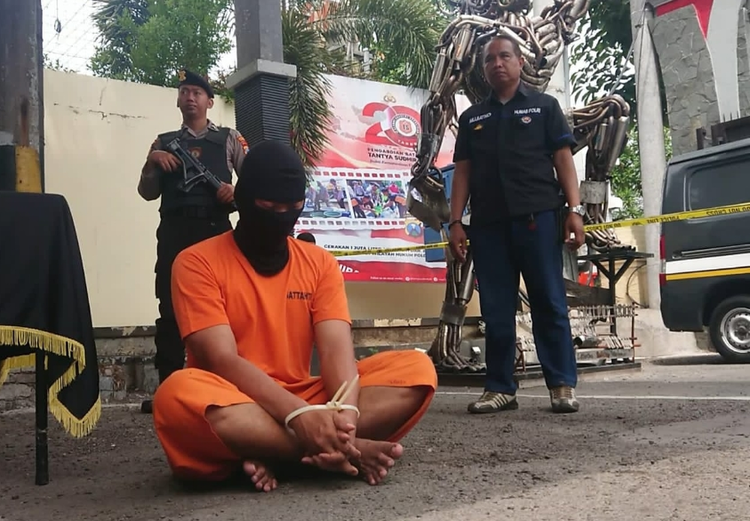 Pelatih Silat Tendang Ulu Hati Muridnya Hingga Tewas