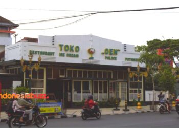 Es Krim Toko Oen di Malang yang Legendaris