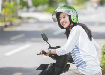 10 Tips Mengemudi Aman untuk Mengurangi Risiko Kecelakaan