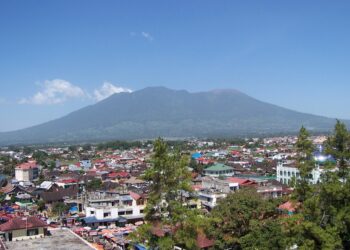 Gubernur Sumatra Barat Minta Warga Waspadai Erupsi Marapi dan Tingginya Curah Hujan
