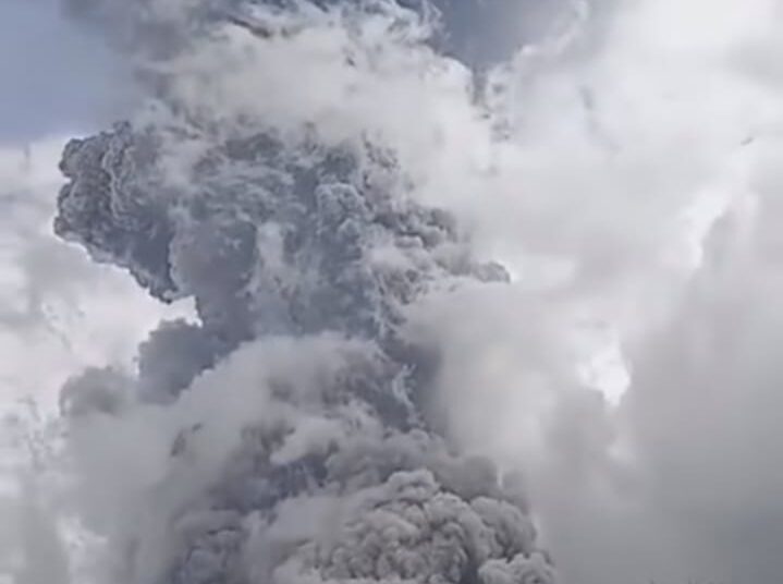 Erupsi Gunung Marapi, 75 Pendaki Terjebak