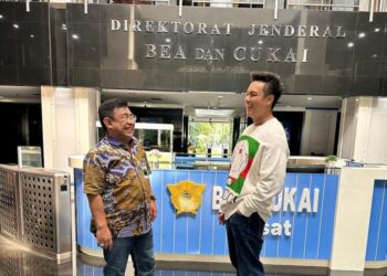 Baim Wong Datangi Bea Cukai untuk Klarifikasi Penjualan iPad Murah