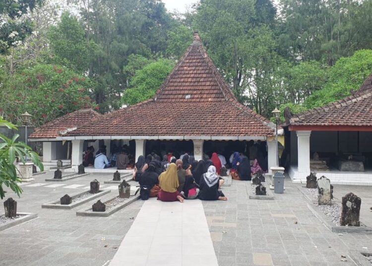 Mengenal Makam Batoro Katong, Pendiri dan Adipati Pertama Ponorogo