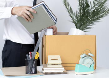 Karyawan Resign Apakah Ada Pesangon? Ketahui Hak dan Aturannya.