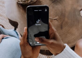 TikTok berada di urutan kelima