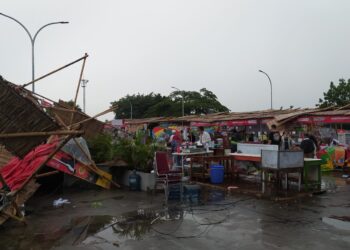 Tenda Tenant Solo Market Fest Ambruk Akibat Hujan dan Angin Kencang