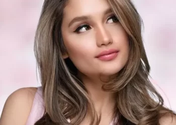 Cinta Laura mengaku pernah diajak untuk mempromosikan salah satu pasangan calon presiden dan wakil presiden