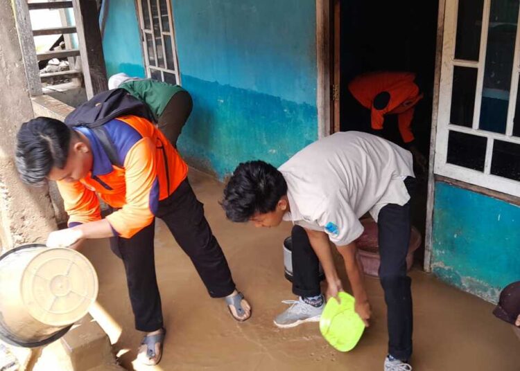 Banjir menerjang barat daya Sumatera Selatan