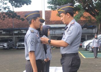 Seremoni Apel Pagi dan Penyematan Pin WBK: Momentum Integritas Lapas Pemuda Madiun