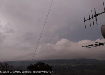 Gunung Semeru Erupsi, Ketinggian Letusan Sekitar 700 Meter