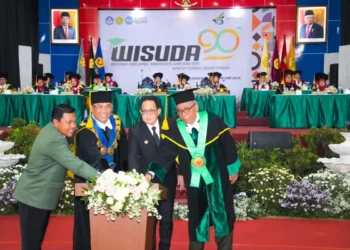 Pj Gubernur Jatim Adhy Apresiasi Peran Penting Perguruan Tinggi dalam Membangun SDM Berkualitas