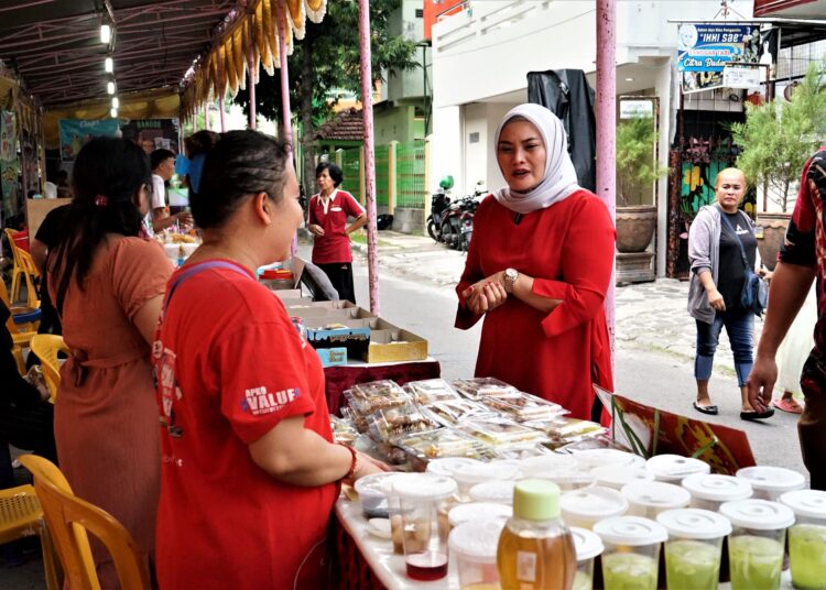 Inda Raya Kunjungi Bazar Imlek 2024 Kota Madiun, Begini Katanya…