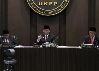 “Skandal Etika: Ketua KPU Melanggar Etik, Putusan DKPP Berdampak pada Pemilu 2024”