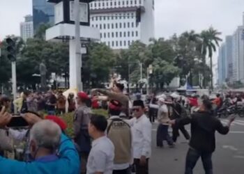Sidang Perdana Sengketa Pemilu 2024 Diwarnai Aksi Saling Lempar Batu