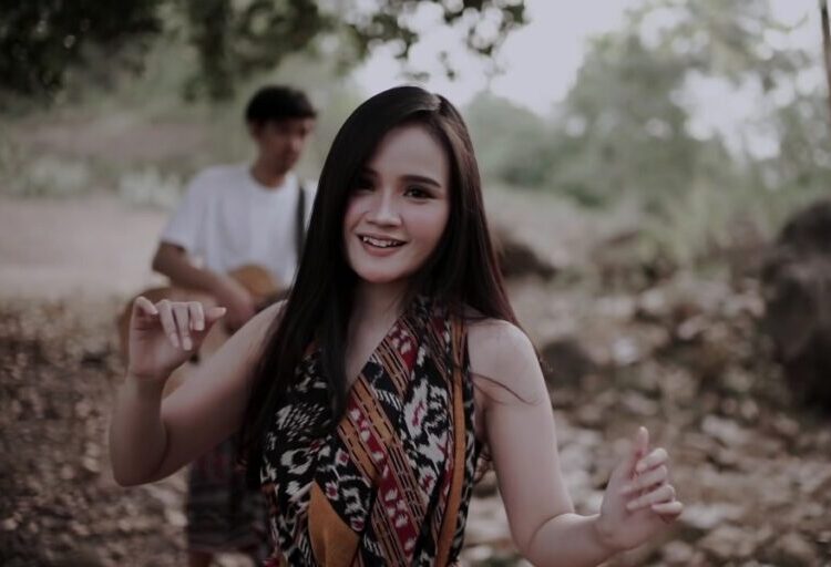 Fanny Soegi Pamit Dari Band Soegi Bornean