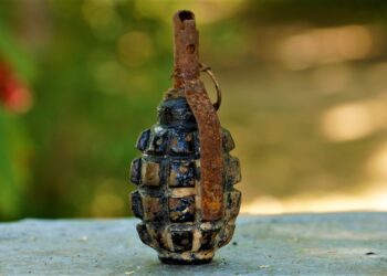 Dua Granat Aktif Ditemukan Anak-Anak di Tebing Tinggi