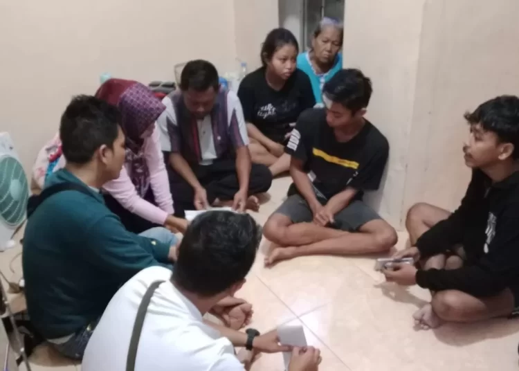 Lagi Asyik Ronda Sahur, Malah Kena Musibah