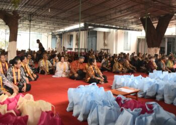 Raja Kraton Surakarta Berikan Gaji dan Sembako Kepada Abdi Dalem, Ini Kata Permaisuri