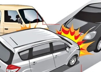 Tiga Mobil Ringsek Gegara Sopir Mendadak Meninggal