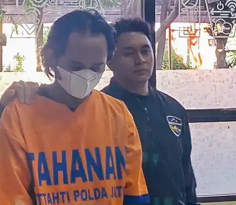 Jadi Jutawan Berkat Konten Porno, Pria Asal Malang di Borgol