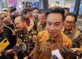 Gibran Rakabuming Raka Pantau Penyampaian Gagasan Calon Wali Kota Solo dari Jauh