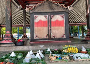 Jamasan Pusaka Kanjeng Nyai Setomi, Prosesi Jelang Garebeg Besar Karaton Surakarta