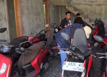 Usut Kasus Pengeroyokan Pemilik Rental, Polisi Sita Puluhan Motor dan Mobil Bodong