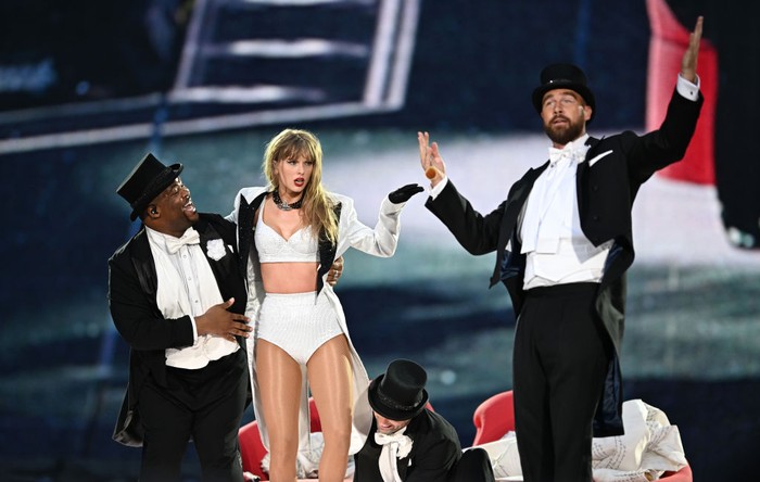 Konser The Eras Tour di London, Taylor Swift Telan Serangga