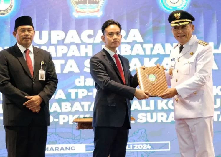 Teguh Prakosa Ambil Sumpah Wali Kota Solo: Fokus pada SDM dan Anggaran Stunting