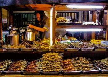 Sejarah Angkringan: Kuliner Warisan Desa Ngerangan ke Penjuru Nusantara