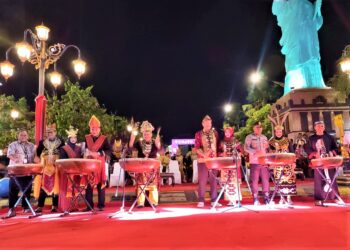 Pesona Nusantara Warnai Madiun Night Carnival, Dukung Ekonomi Kreatif Lokal